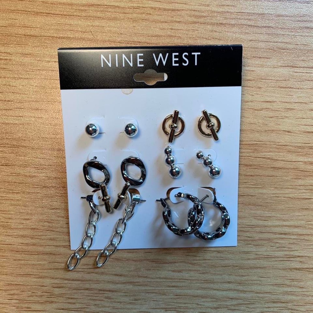 nine west earring pack